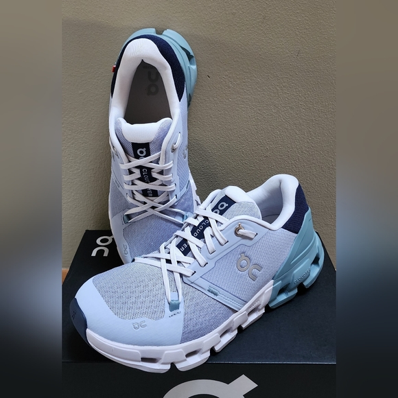 On Running Shoes - On Cloud Cloudflyer 4 size W8.5 NWOT